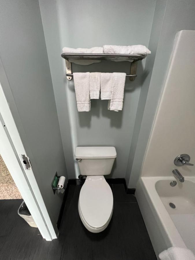 Executive Inn Pelham Eksteriør billede